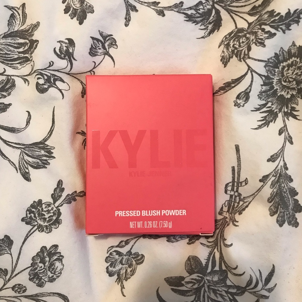 KYLIE COSMETICS BLUSH in VIRGINITY